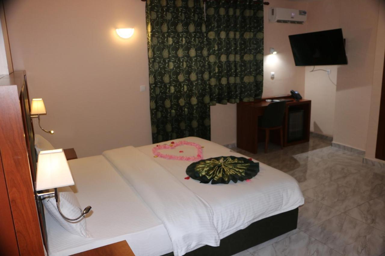 Hotel Jouvence International Yaoundé Εξωτερικό φωτογραφία
