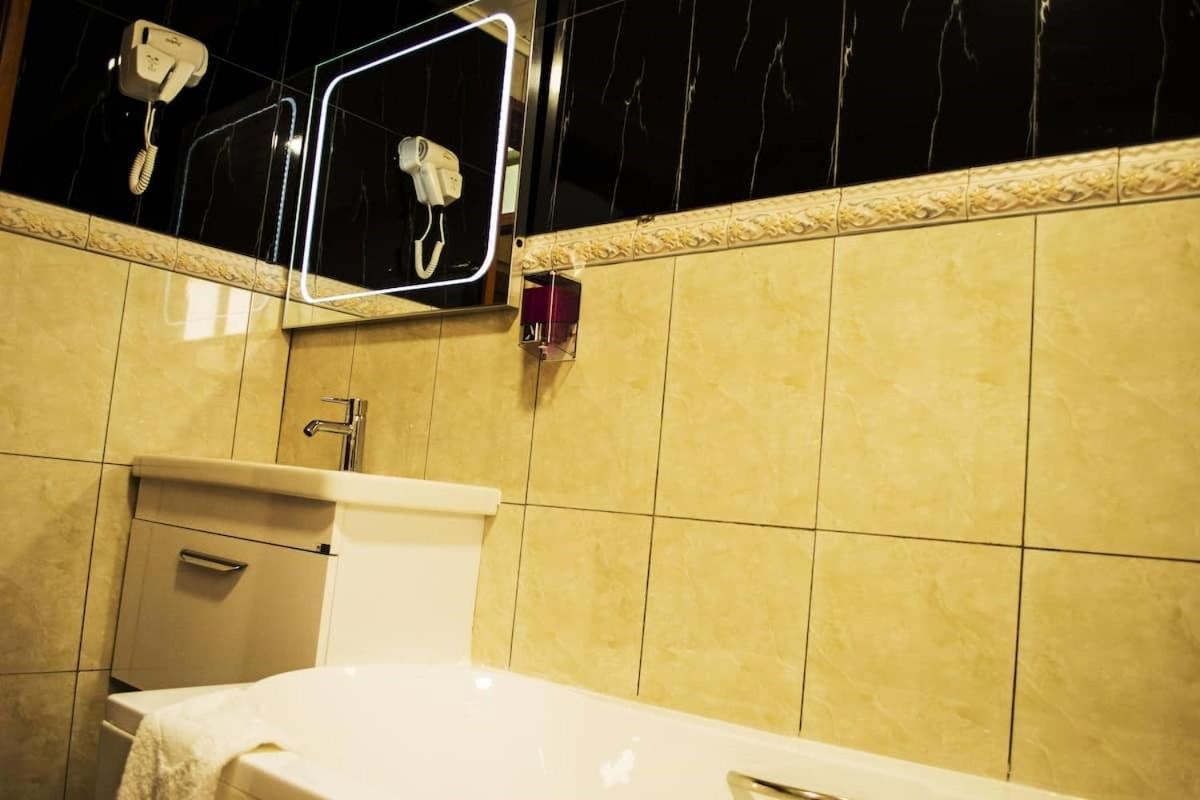 Hotel Jouvence International Yaoundé Εξωτερικό φωτογραφία
