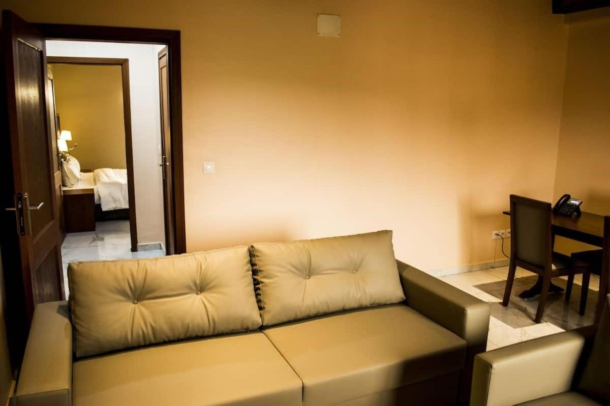 Hotel Jouvence International Yaoundé Εξωτερικό φωτογραφία